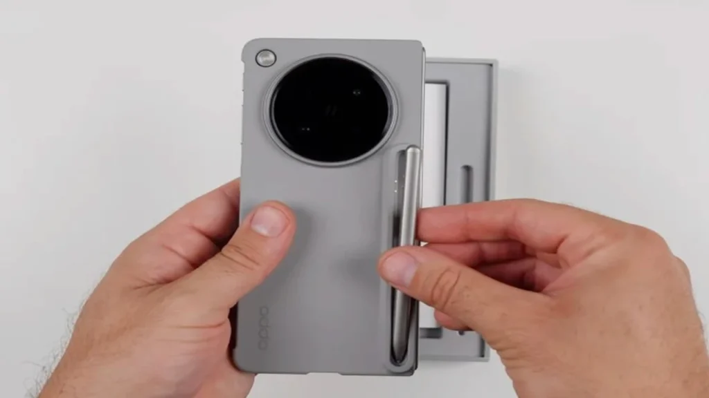 تصميم هاتف Find N6 القابل للطي يقلل تجعد الشاشة قبل موعد الإطلاق